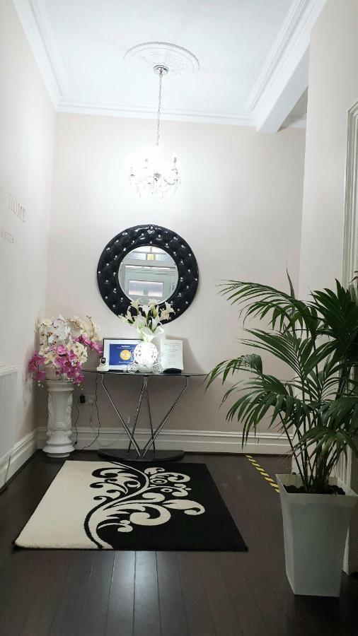 Gabriel Guesthouse Rhyl Ngoại thất bức ảnh