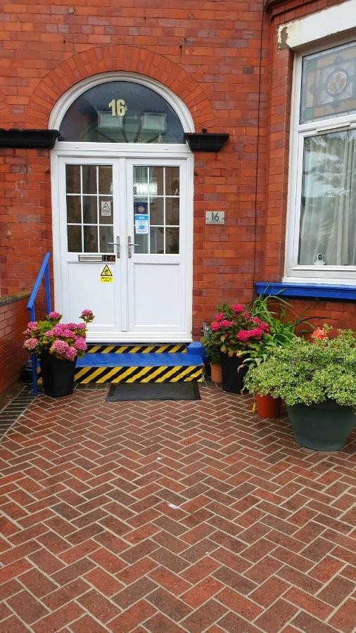 Gabriel Guesthouse Rhyl Ngoại thất bức ảnh