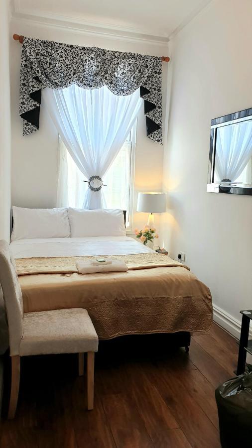 Gabriel Guesthouse Rhyl Ngoại thất bức ảnh