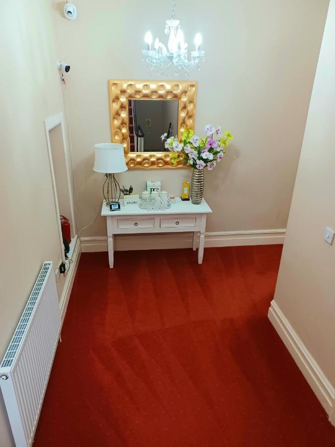Gabriel Guesthouse Rhyl Ngoại thất bức ảnh
