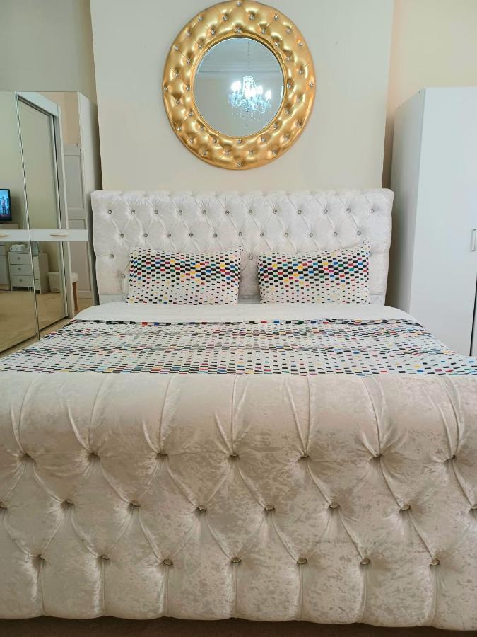 Gabriel Guesthouse Rhyl Ngoại thất bức ảnh