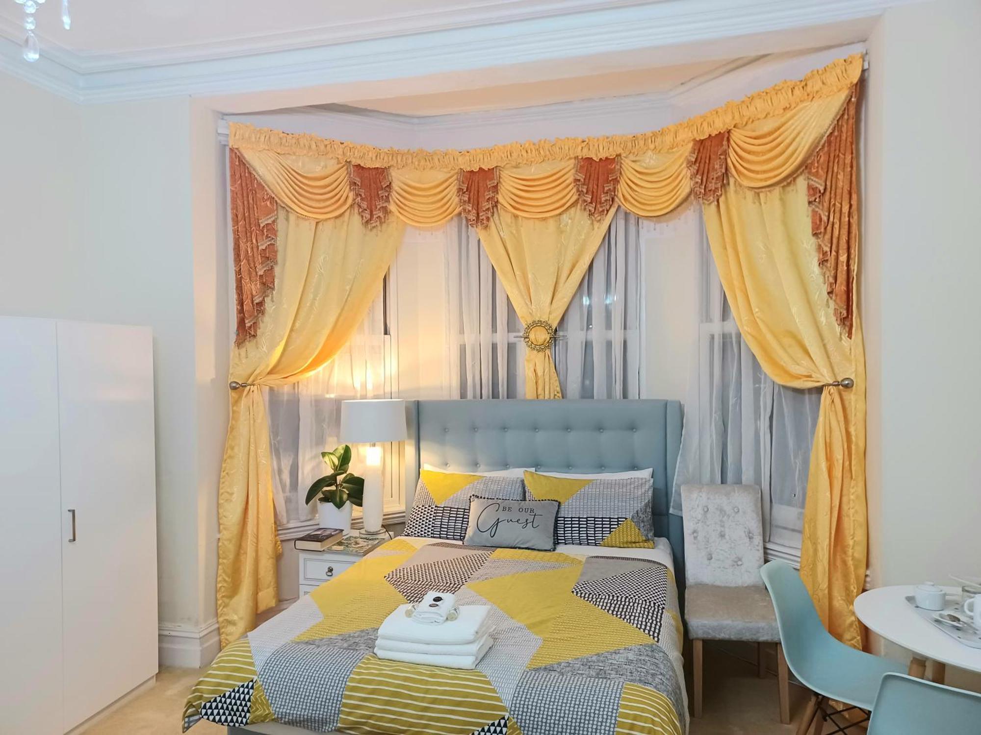 Gabriel Guesthouse Rhyl Ngoại thất bức ảnh