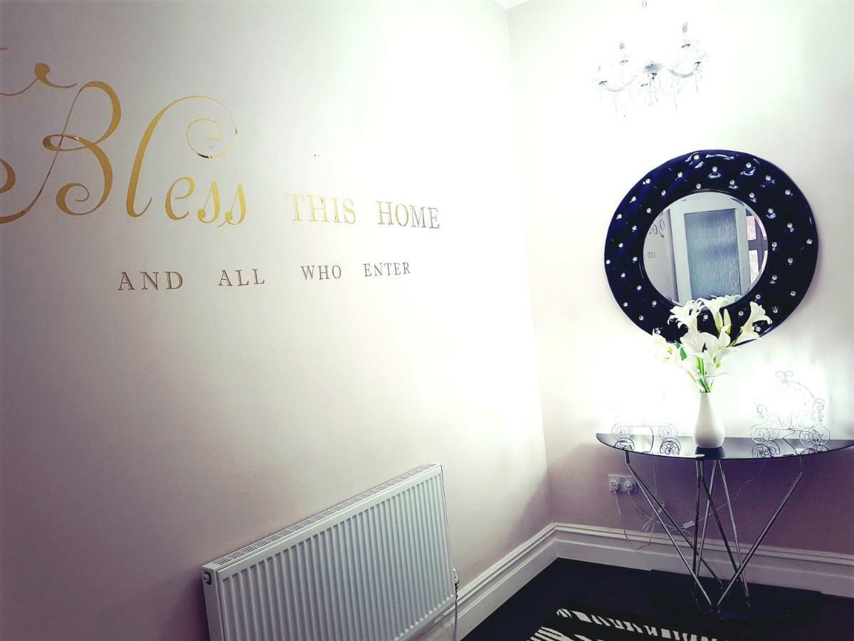 Gabriel Guesthouse Rhyl Ngoại thất bức ảnh