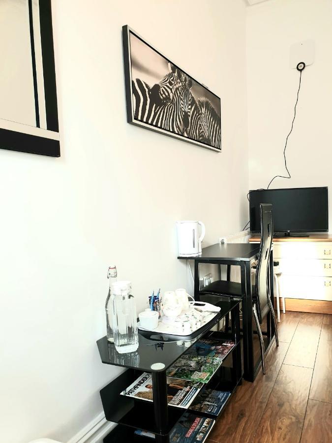 Gabriel Guesthouse Rhyl Ngoại thất bức ảnh